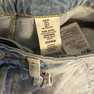 H&M Mom Jeans